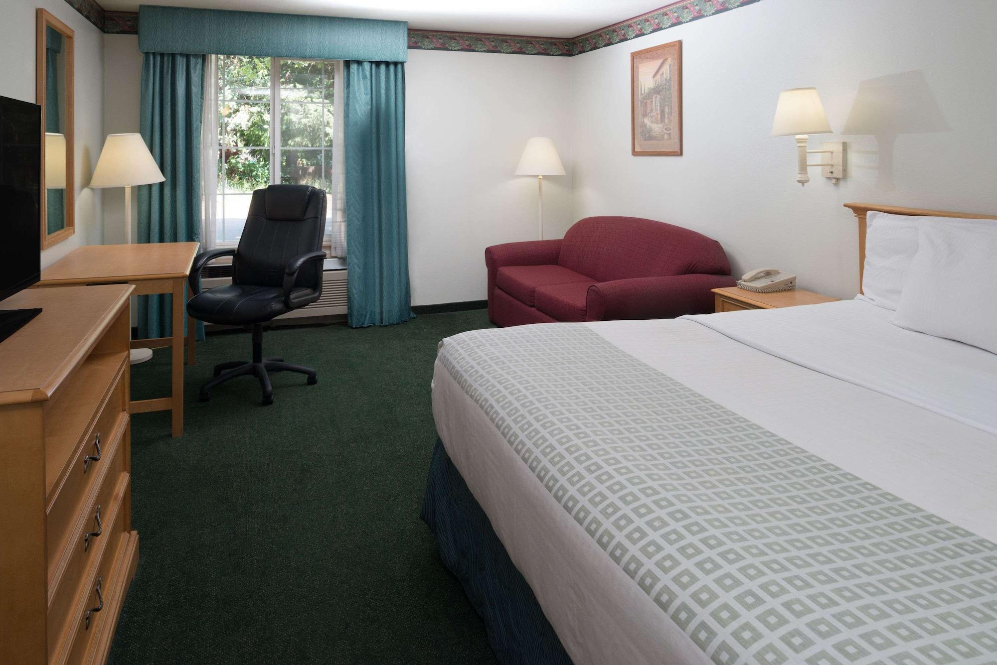 Baymont By Wyndham Coeur D Alene Hotel Coeur d'Alene Exterior photo